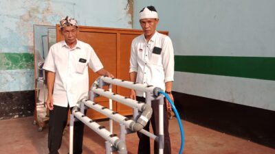 Tingkatkan Ketahan Pangan Pemdes Situraja Utara Sumedang Dilatih Budidaya Tanaman Hidroponik