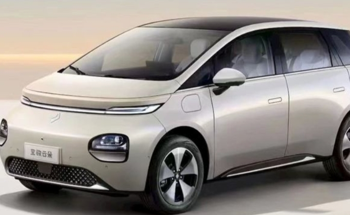 Wuling Cloud EV/(SGMW)