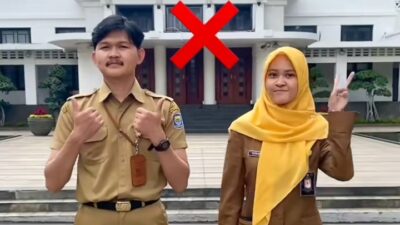 Bawaslu Sumedang Ingatkan ASN Tak Berpose Kode Tangan Saat Foto