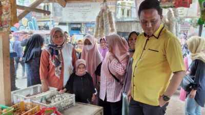 Akur Sapa Warga di Cimanggung dan Jatinangor, Pemilih Emak-emak Mendominasi