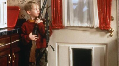 Home Alone: Skenario Kilat dan Fakta Menarik di Balik Film Natal Klasik