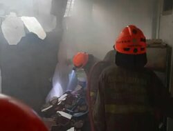 Rumah dan Gudang Beras di Babakan Ciparay Terbakar, 2 Warga Terluka