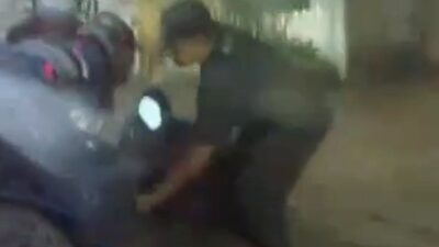 3 Motor Terjatuh Tersapu Banjir Deras Depan Ponpes Internasional As Syifaa Pamulihan Sumedang