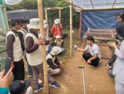 Kelompok Petani di Rancakalong, Sumedang Dilatih Pengenalan Digitalisasi Pertanian