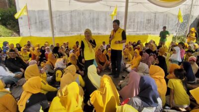 Warga RW 03 Desa Sayang Sumedang, Sumringah Bantuan Air Bersih dari Asep Kurnia