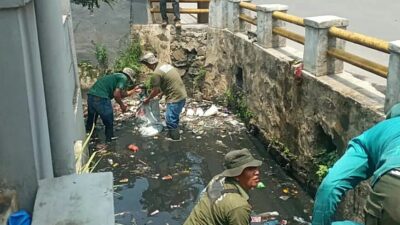 Tumpukan Sampah Ikut Jadi Pemicu Banjir di Kabupaten Bandung, Ini Kata DLH