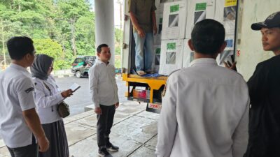 KPU Sumedang Mulai Distribusikan Logistik Pemilu 2024