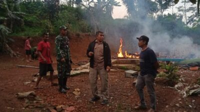 Rumah Ludes Dilalap Api Ditengah Takut Gempa Susulan