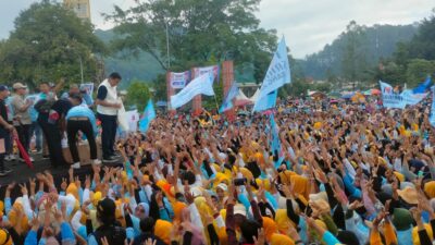 Di Hadapan Ribuan Warga Sumedang, Bang Ara Minta Maaf Pernah Ajak Warga Dukung Ganjar, Hari Ini Saya Ralat