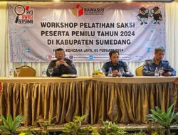Jelang Pencoblosan, Bawaslu Sumedang Bekali Para Saksi Pemilu Pengetahuan Proses Pungut Hitung