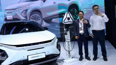 Dorong Akselerasi Kendaraan Listrik, PLN Sediakan Layanan Home Charging Bagi Pembeli Mobil Listrik Chery