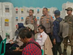 Cegah Keributan, TNI-Polri Jaga Rekapitulasi Hasil Suara Pemilu 2024 di Dayeuhkolot