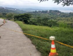 Longsor di Jalan Lingkar Timur Jatigede Sumedang Menggerus Warung dan Dua Unit Motor