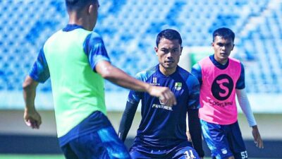 Laga Persib vs PSIS Semarang Dilarang Dihadiri Suporter Tamu