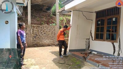 Rusak Berat, 4 Rumah di Sumedang Harus Dikosongkan Akibat Pergerakan Tanah