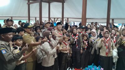 Kenalkan Program Rantang Pramuka, Erwan Setiawan Ajari Pramuka Berbagi