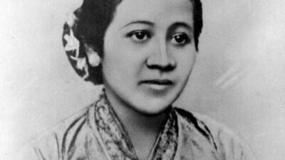 Kartini: Pelopor Emansipasi Wanita Indonesia
