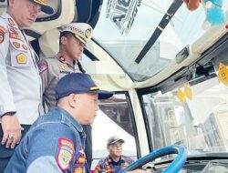 H-6 Lebaran 2024, Polisi Periksa Kelaikan Puluhan Bus Angkutan Pemudik di Cileunyi
