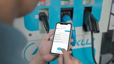 Pastikan 1.299 Unit SPKLU Se-Indonesia Siaga Melayani Mobil Listrik, Dirut PLN Inspeksi Langsung ke Jalur Mudik