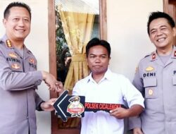 24 Tahun Jadi Cleaning Service di Polsek Cicalengka, Tatang Dapat Hadiah Renovasi Rumah