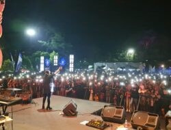 Band J-Rocks Hibur Ribuan Warga Sumedang di Alun-alun Sumedang