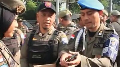 Deteksi Pemain Judi Online, Handphone Para Personel Satpol PP Diperiksa