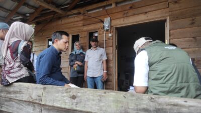 Pastikan Warga Pelosok Mendapat Hak Pilih, KPU Sumedang Monitoring Coklit ke Cigumentong