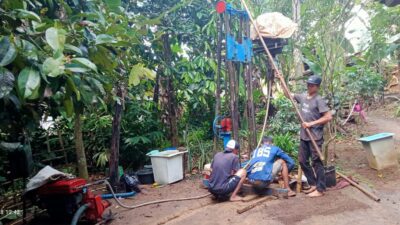 Warga Desa Sukahayu Sumedang Sumringah, Dapat Bantuan Air Bersih dari LPPM ITB