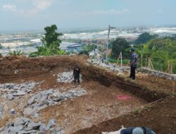 Penataan Alun-alun Desa Mangunarga, Perbukitan Disulap jadi Tempat Wisata