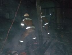 Rumah Semi Permanen di Sukasari Sumedang Ludes Terbakar, Satu Orang Terluka