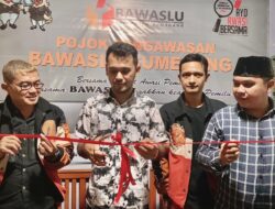 Bawaslu Sumedang Mengaktivasi Pojok Pengawasan Pemilihan Serentak 2024