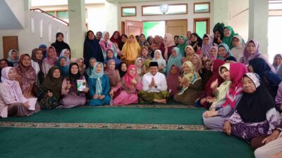 Doa dan Dukungan Ibu-ibu Pengajian untuk Dony Ahmad Munir Menang di Pilkada Sumedang Terus Mengalir