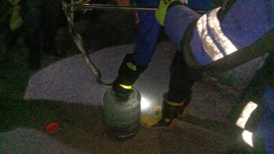 Dua Ular Kobra Jawa Dievakuasi Damkar Sumedang dalam Sehari, Satu Masuk Saluran Air Rumah Warga