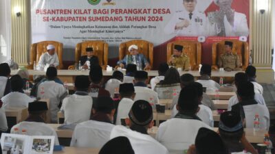 Pj Bupati Apresiasi Kegiatan Pesantren Kilat Perangkat Desa di Sumedang