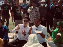 Botram di Alun-alun Darmaraja Sumedang, Dony-Fajar Berbaur Bersama Ribuan Warga