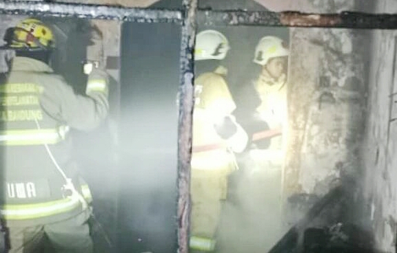 Kontrakan Terbakar