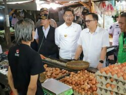 Sidak Pasar Baleendah, Pjs Bupati Cek Harga Kepokmas Hingga Sampah