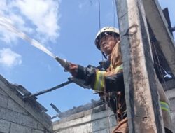 Dua Rumah di Komplek Padat Penduduk di Sumedang Terbakar