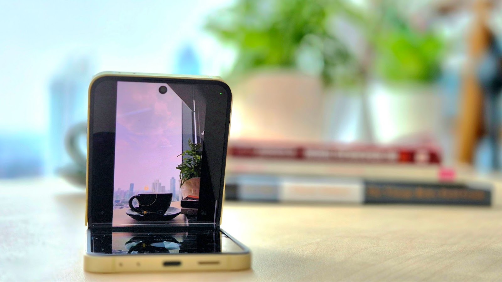 Galaxy Z Flip6 Konten media sosial