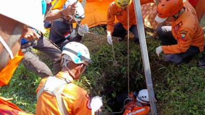 Diduga Alami Depresi, Warga Pamulihan Sumedang Nekat Jatuh ke Sumur