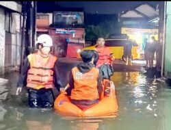 Banjir dan Longsor Hantam Kabupaten Bandung, BPBD Sebar Logistik