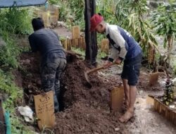 Banjir Bandang Sapu TPU Cikutra, Puluhan Makam Terdampak
