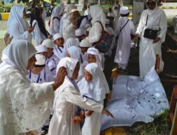 Ratusan Anak TK se Tanjungsari dan Sukasari Ikuti Manasik Haji