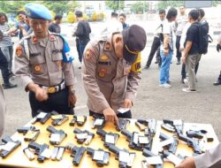 Jelang Nataru, Propam Periksa Psikologi dan Senjata Api Polisi di Sumedang