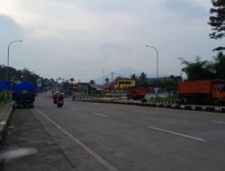 Kisah Penjual Kopi di Pintu Tol Pamulihan Sumedang, Omzet Naik Drastis Saat Liburan