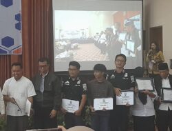 Kepala Desa Mekar Rahayu Raih Penghargaan Juara III dalam Lomba Orasi Nilai Antikorupsi