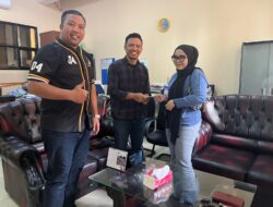 Alumni SMAN Jatinangor dan Anggota DPRD Sumedang Donasi untuk Kualitas Pendidikan