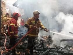 Rumah Semi Permanen di Cimanggung Sumedang Ludes Terbakar, Api Diduga dari Tungku