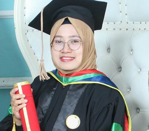 Dr. Elinda Rizkasari Dosen prodi PGSD Unisri Surakarta