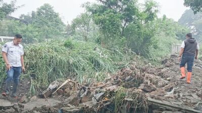 Tanggul Jebol, Sejumlah Rumah di Cijagra Bojongsoang Kebanjiran